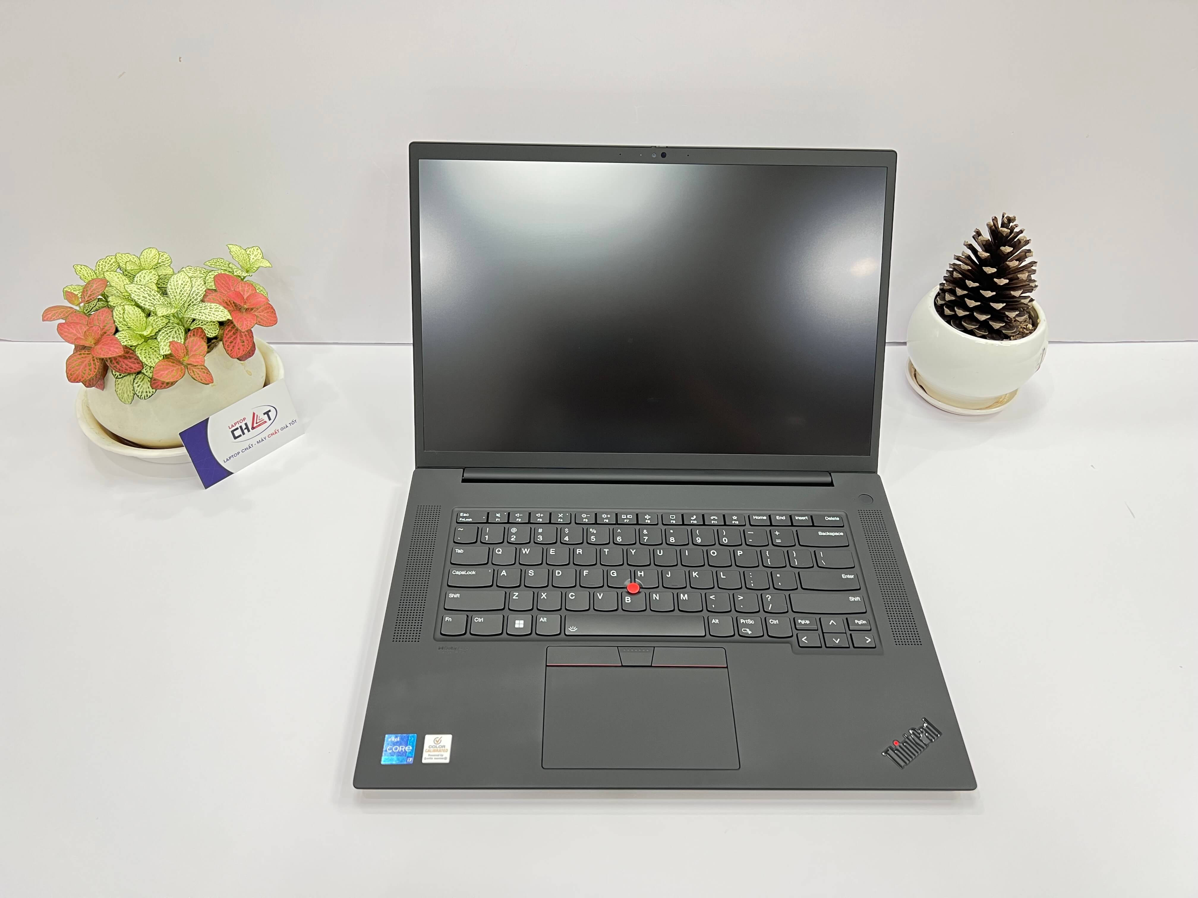 Lenovo ThinkPad P1 Gen 4-2