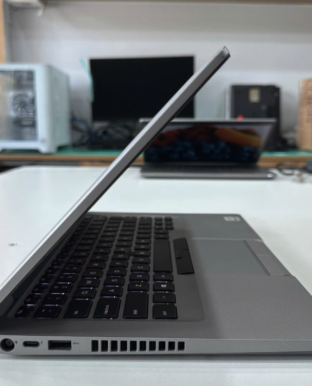 [Cũ] Laptop văn phòng Dell Latitude 5410 Core i5-10310U / RAM 8GB / SSD 256GB / 14 inch Full HD IPS