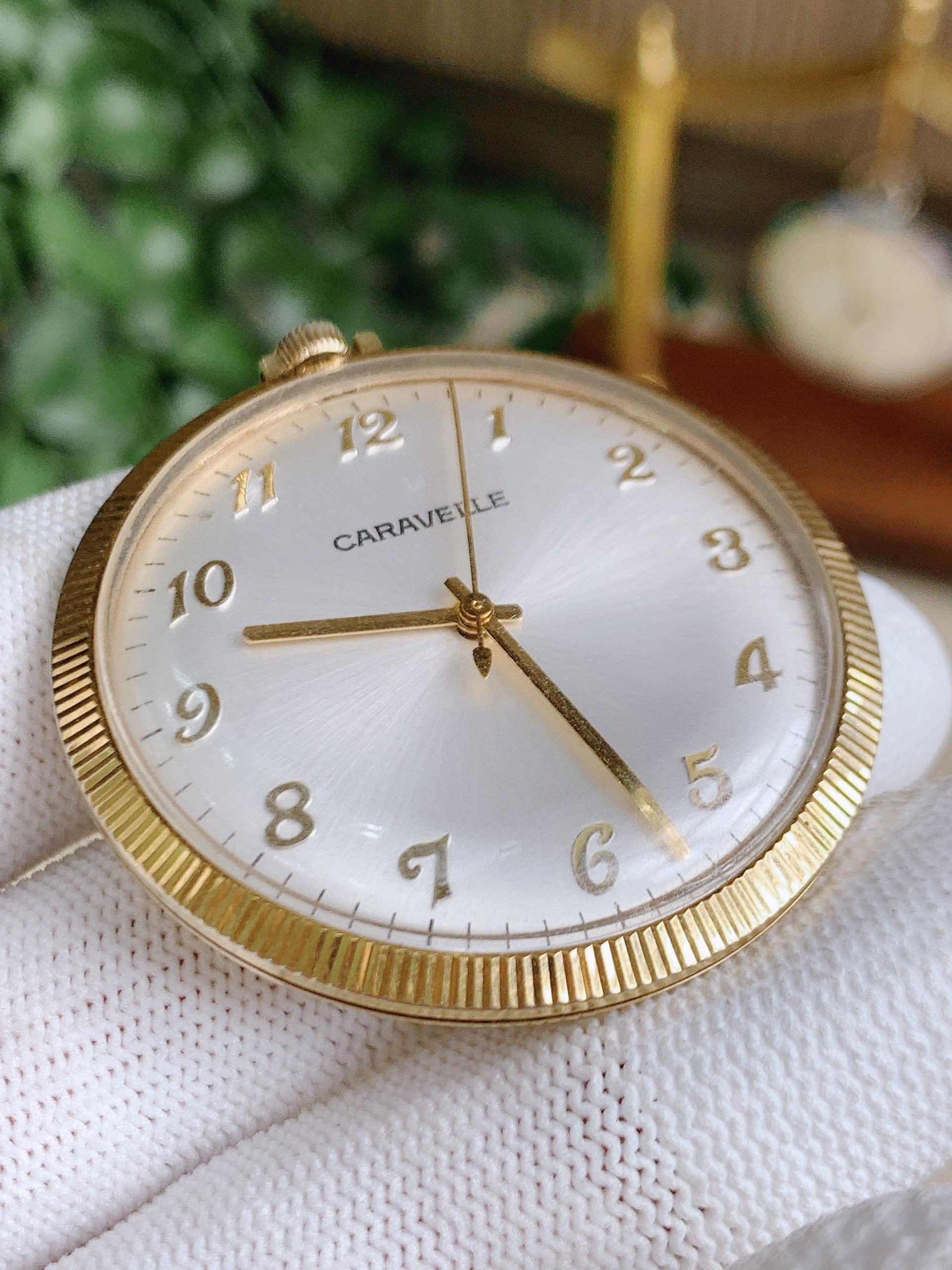 Đồng hồ quả quýt bỏ túi Caravelle