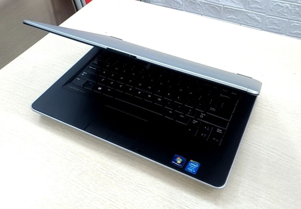 Laptop Cũ Dell Latitude E6440 - Intel Core i5