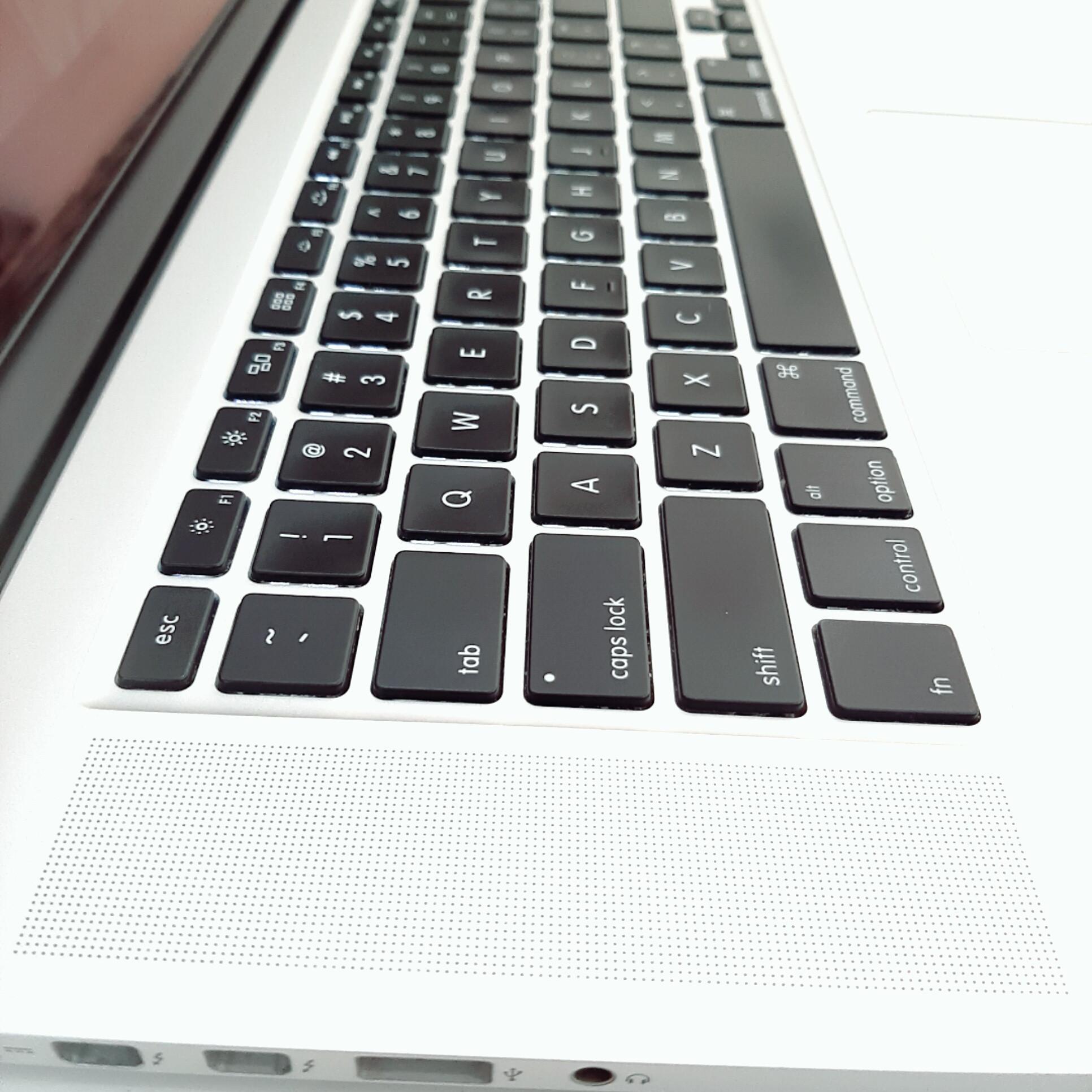 Macbook Pro 2015 15", Core i7/16Gb/512Gb