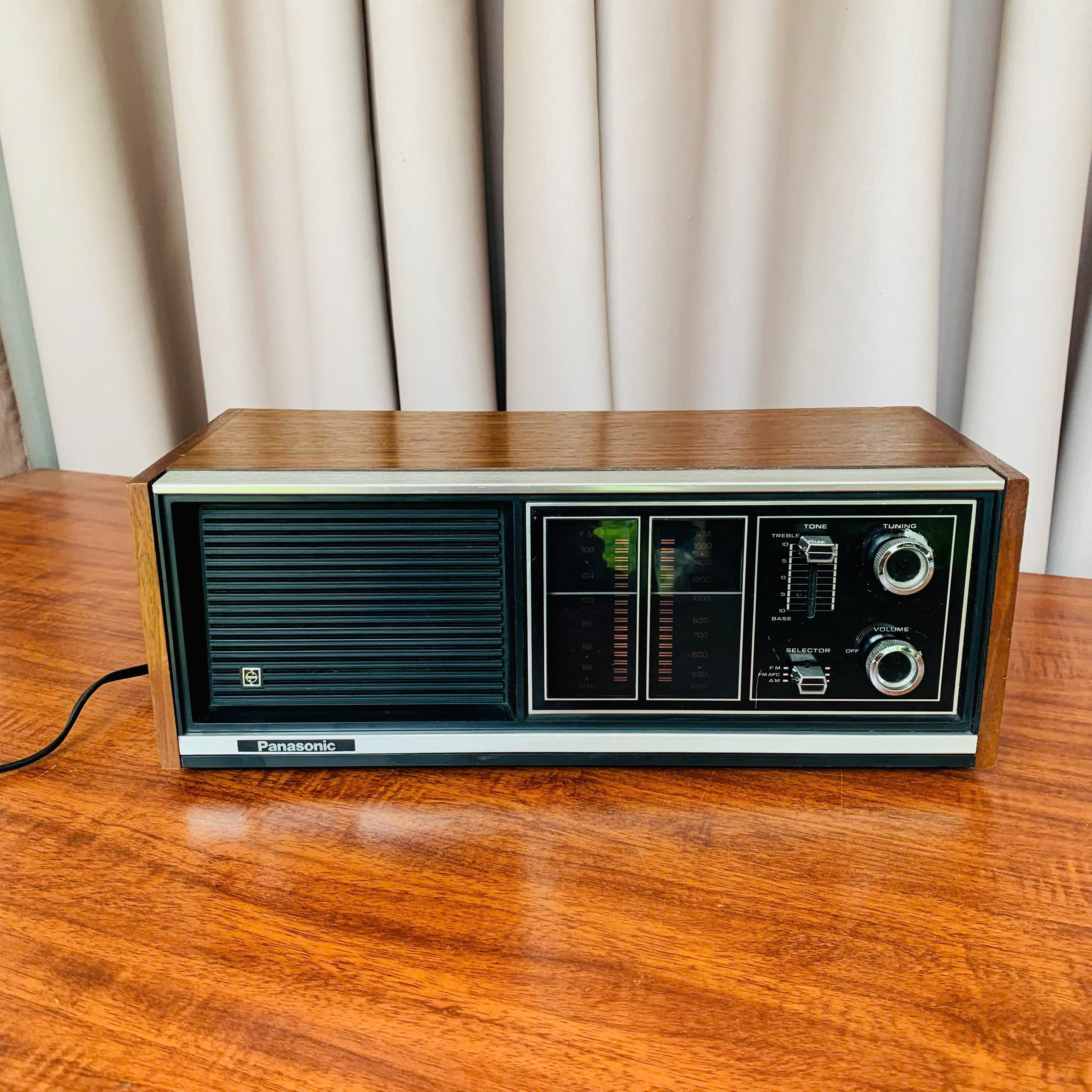 Radio Panasonic Model RE-7371 vintage