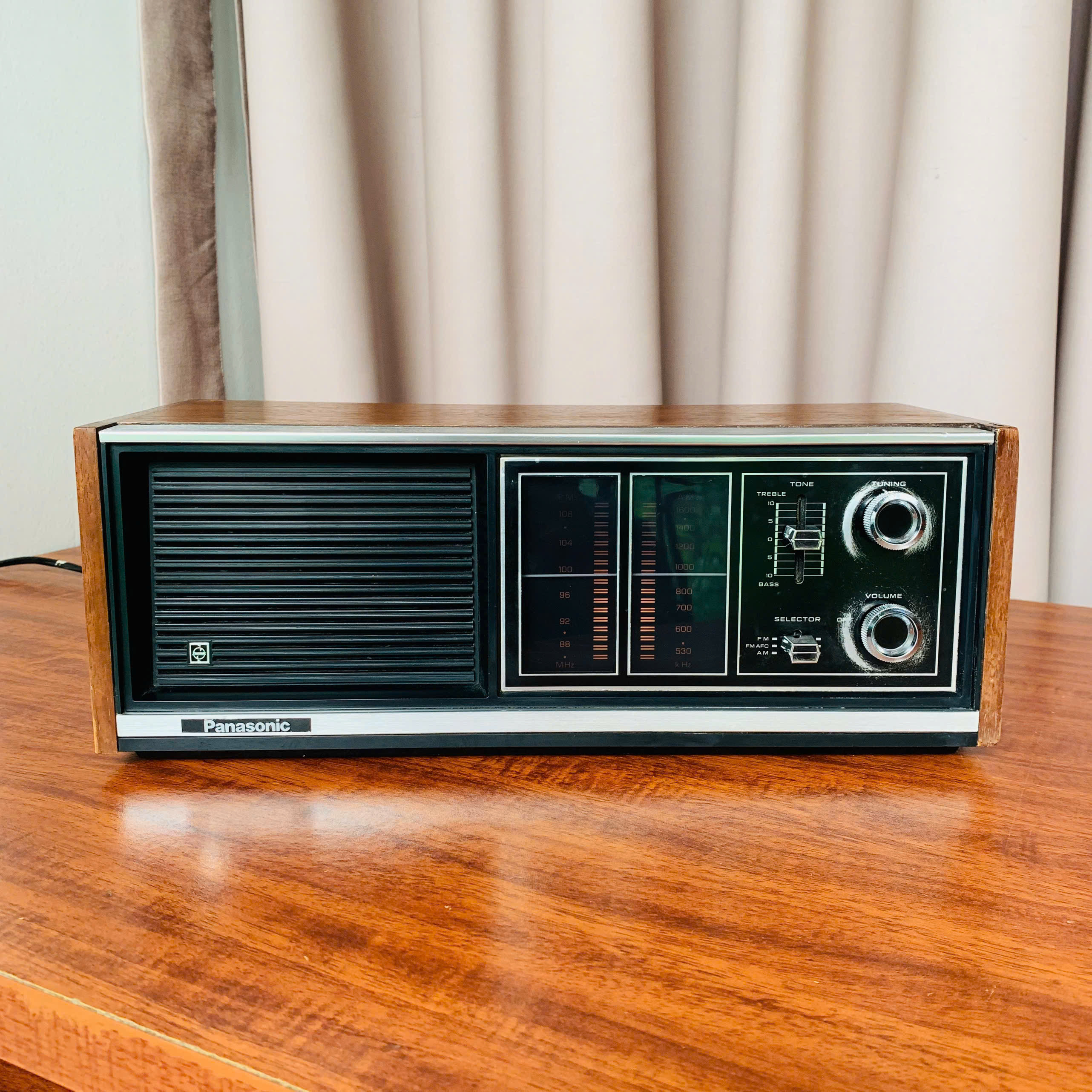 Radio Panasonic Model RE-7371 vintage