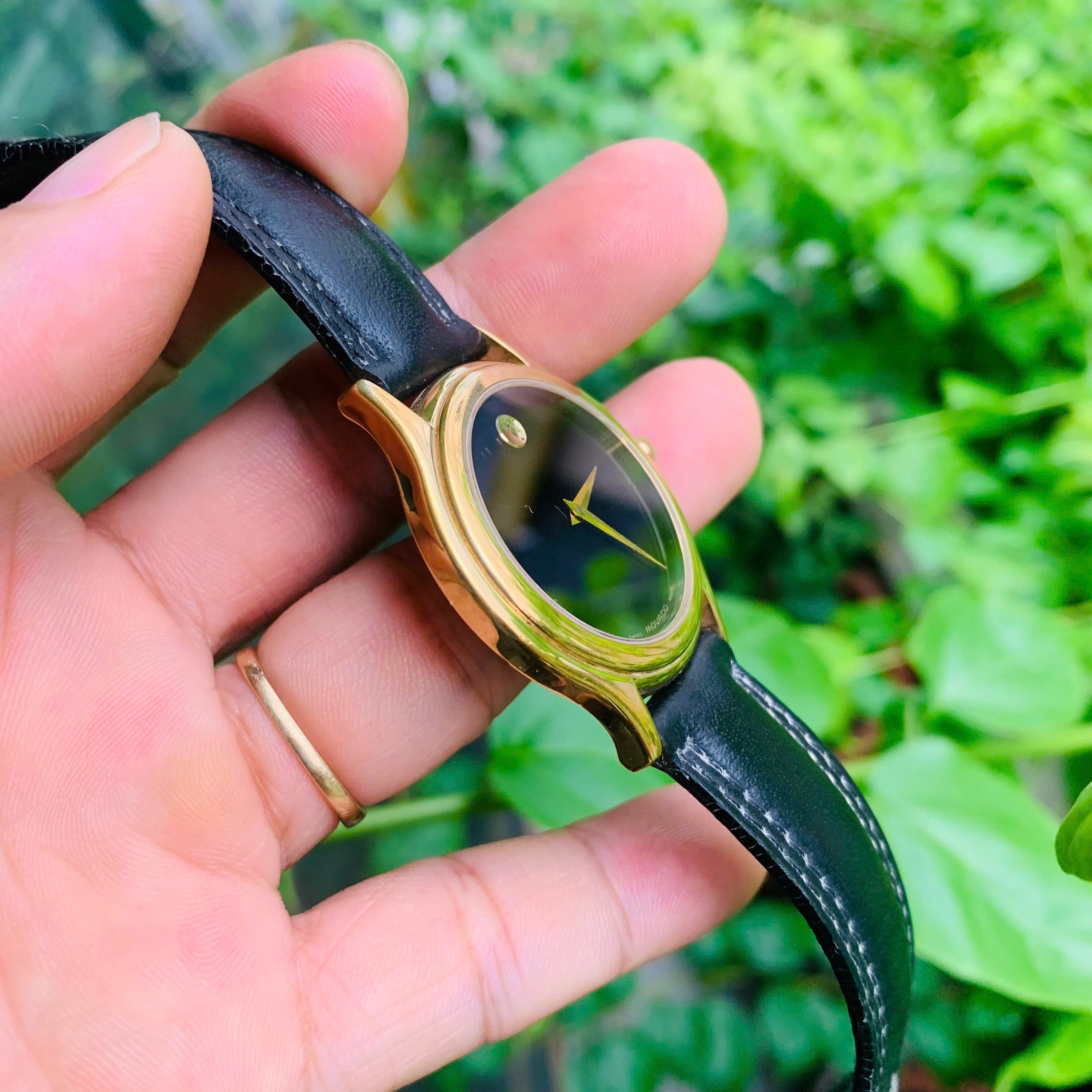 Movado unisex Thụy Sĩ dây da