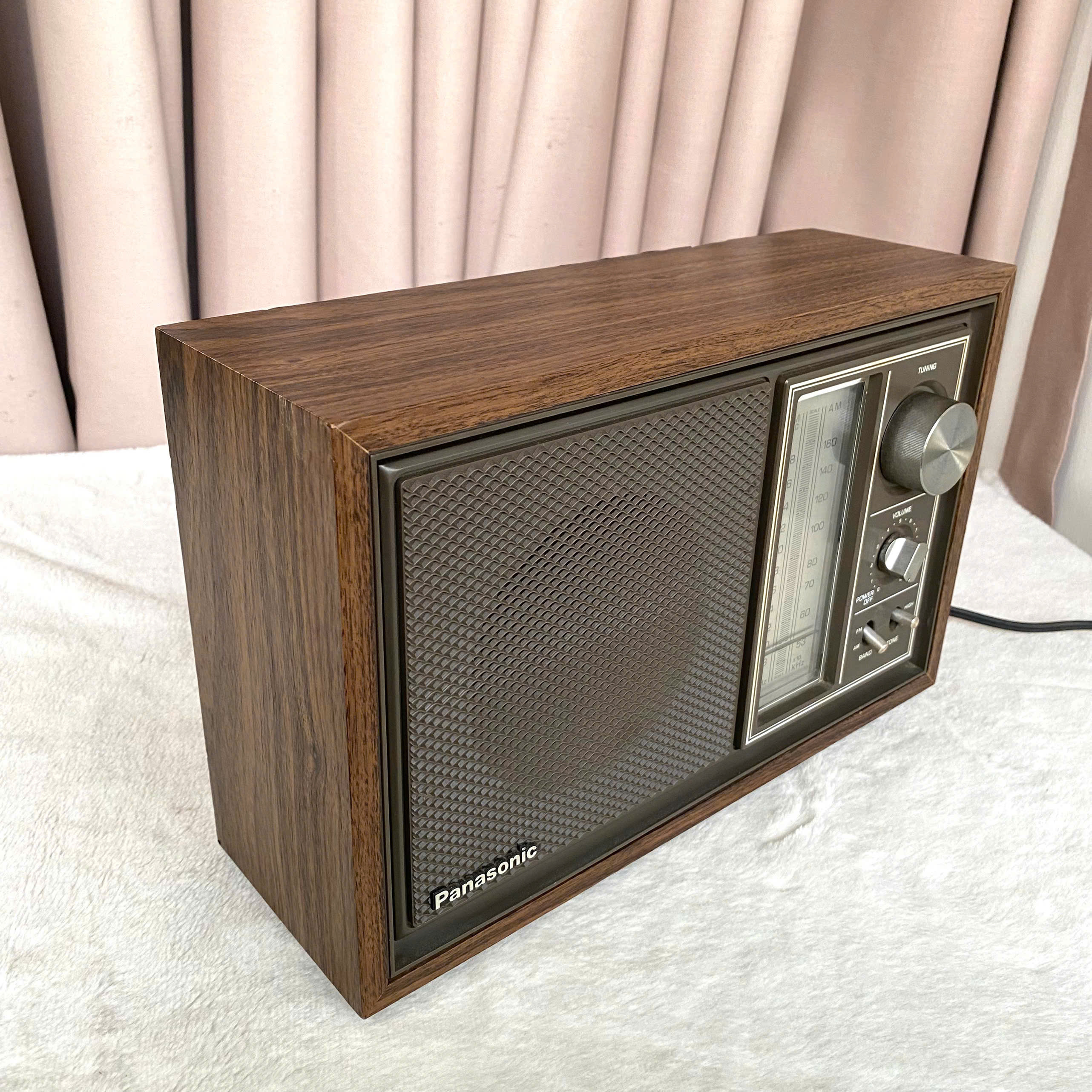 Radio Panasonic Model RE-6289 thập niên 70