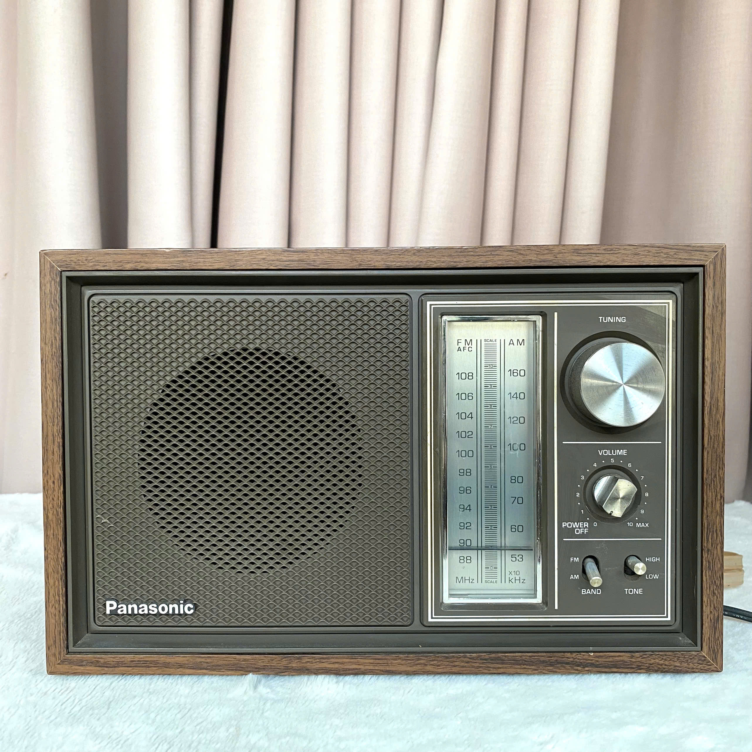 Radio Panasonic Model RE-6289 thập niên 70