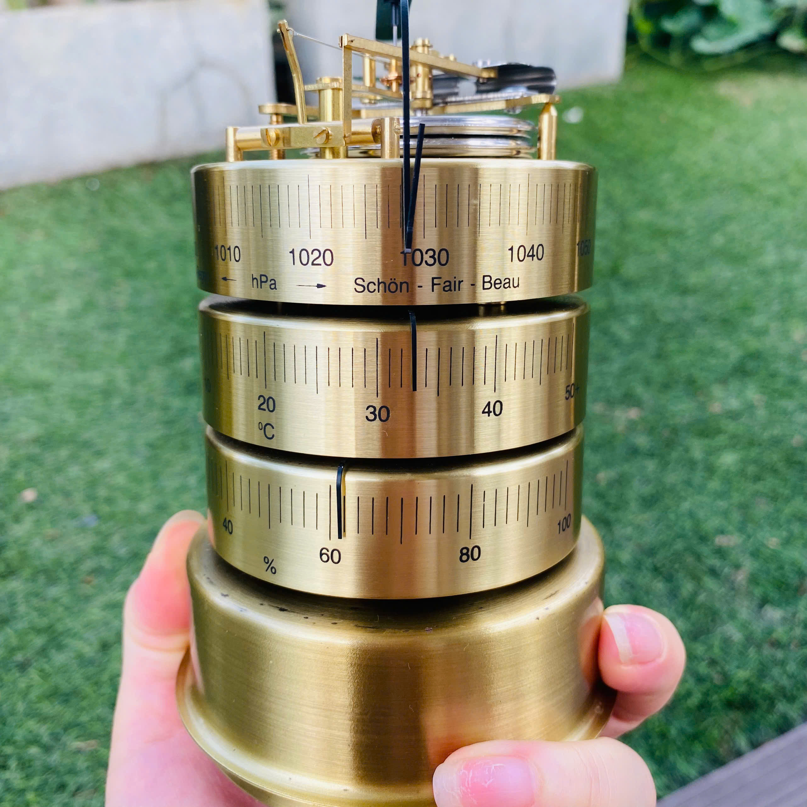 Khí áp kế dự báo thời tiết của Đức