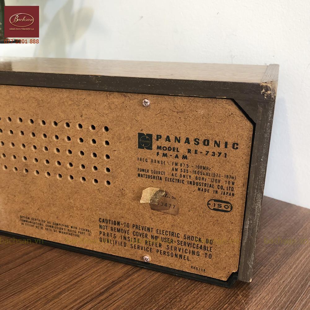 Radio Panasonic model RE-7371 Japan