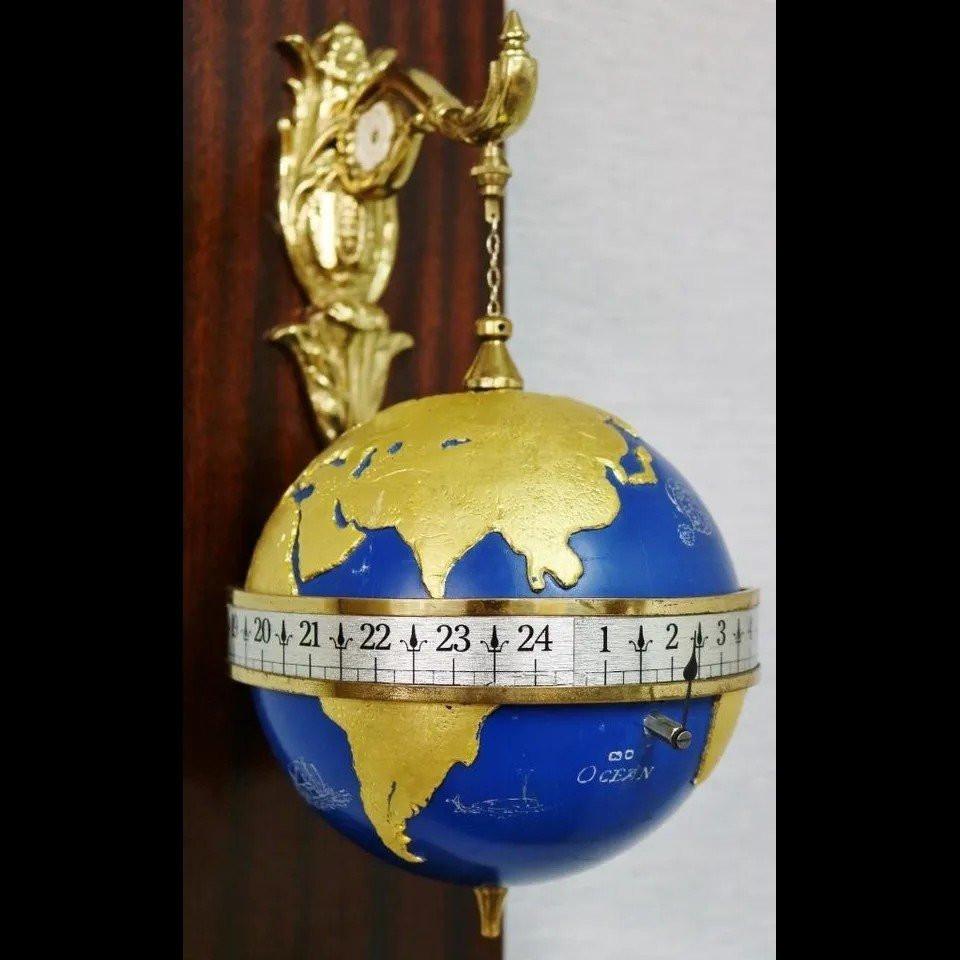 Very rare vintage mystery gravity wall clock with globe