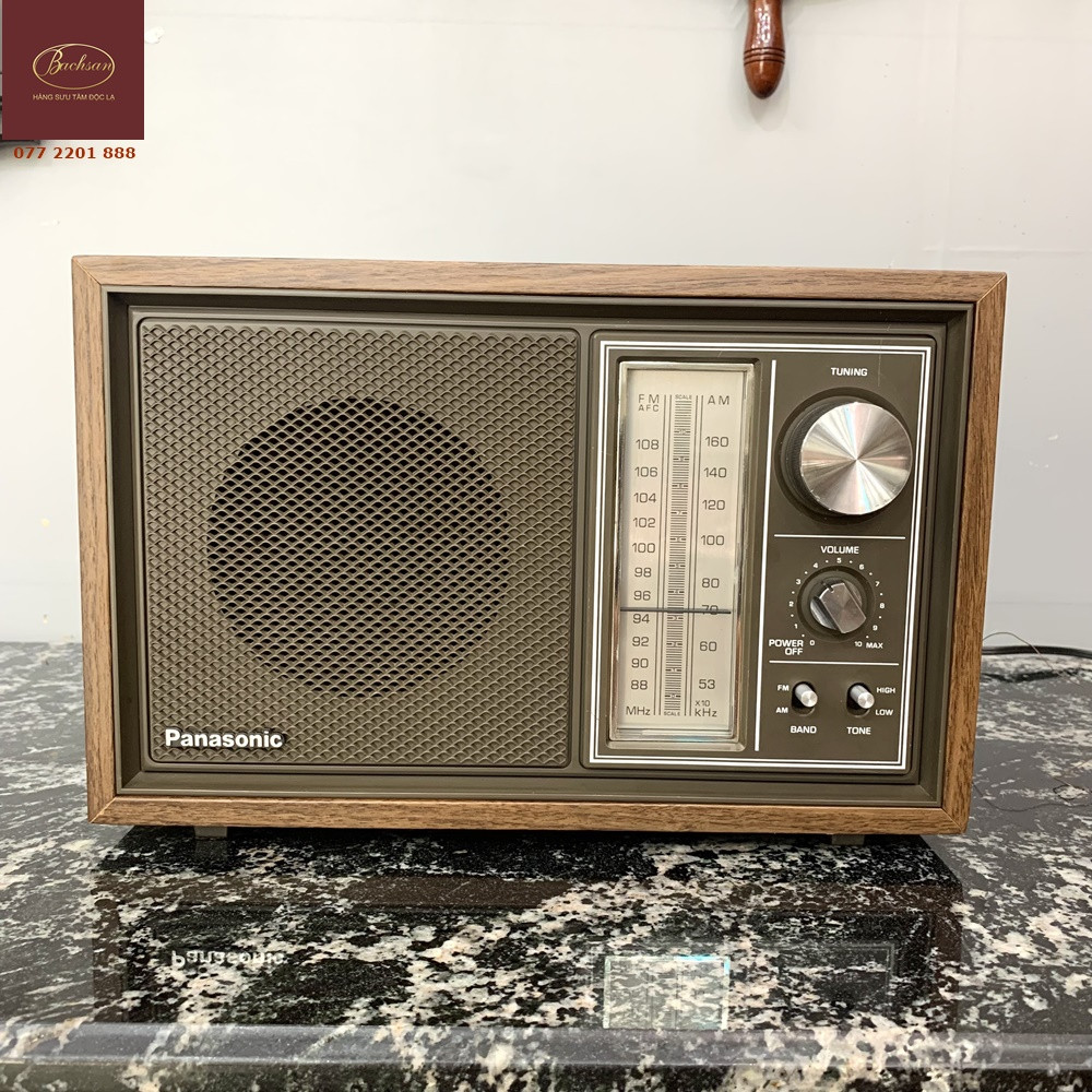 Radio Panasonic Model RE-6289 vỏ gỗ cổ điển