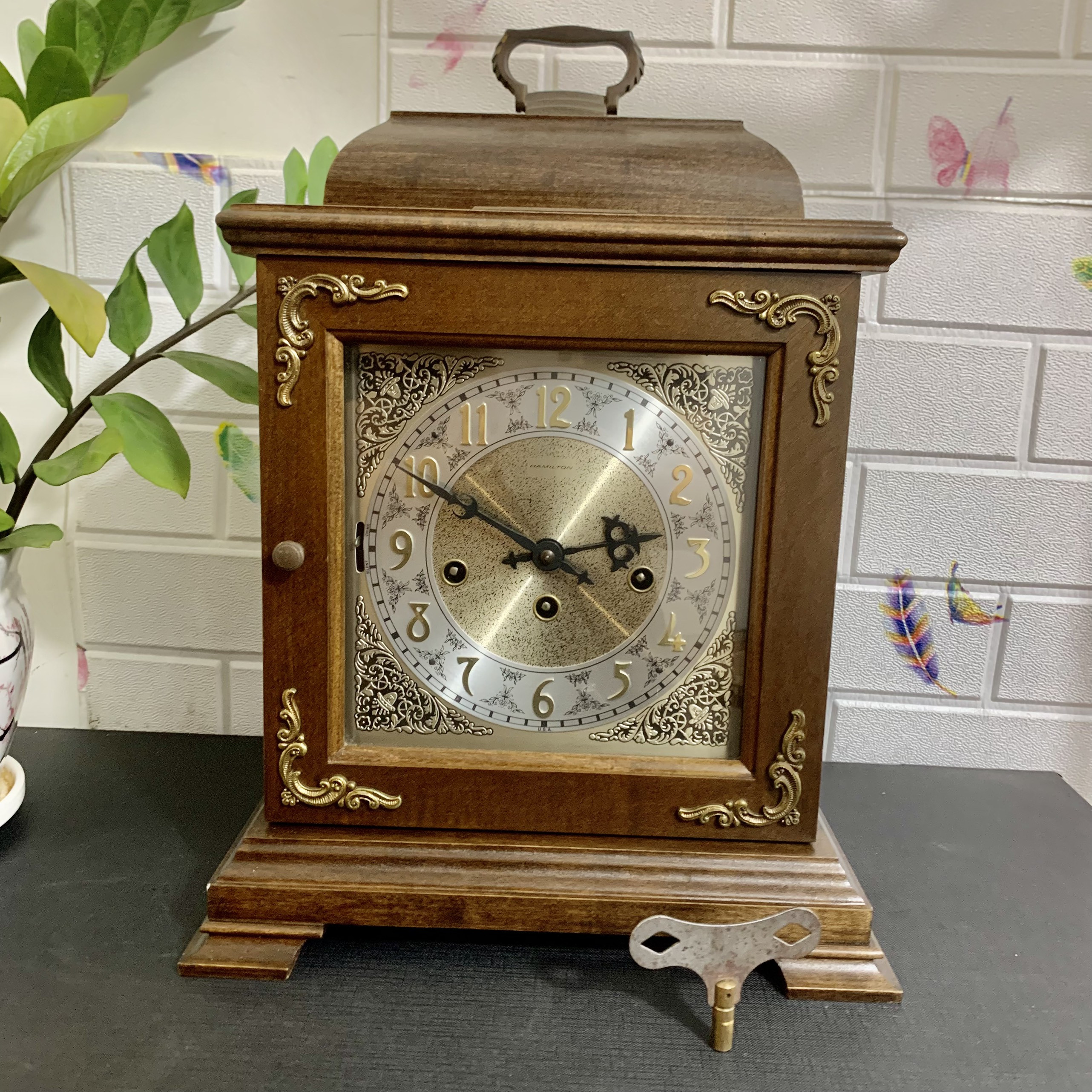 Đồng hồ để bàn Hamilton 5 gông 5 búa vintage