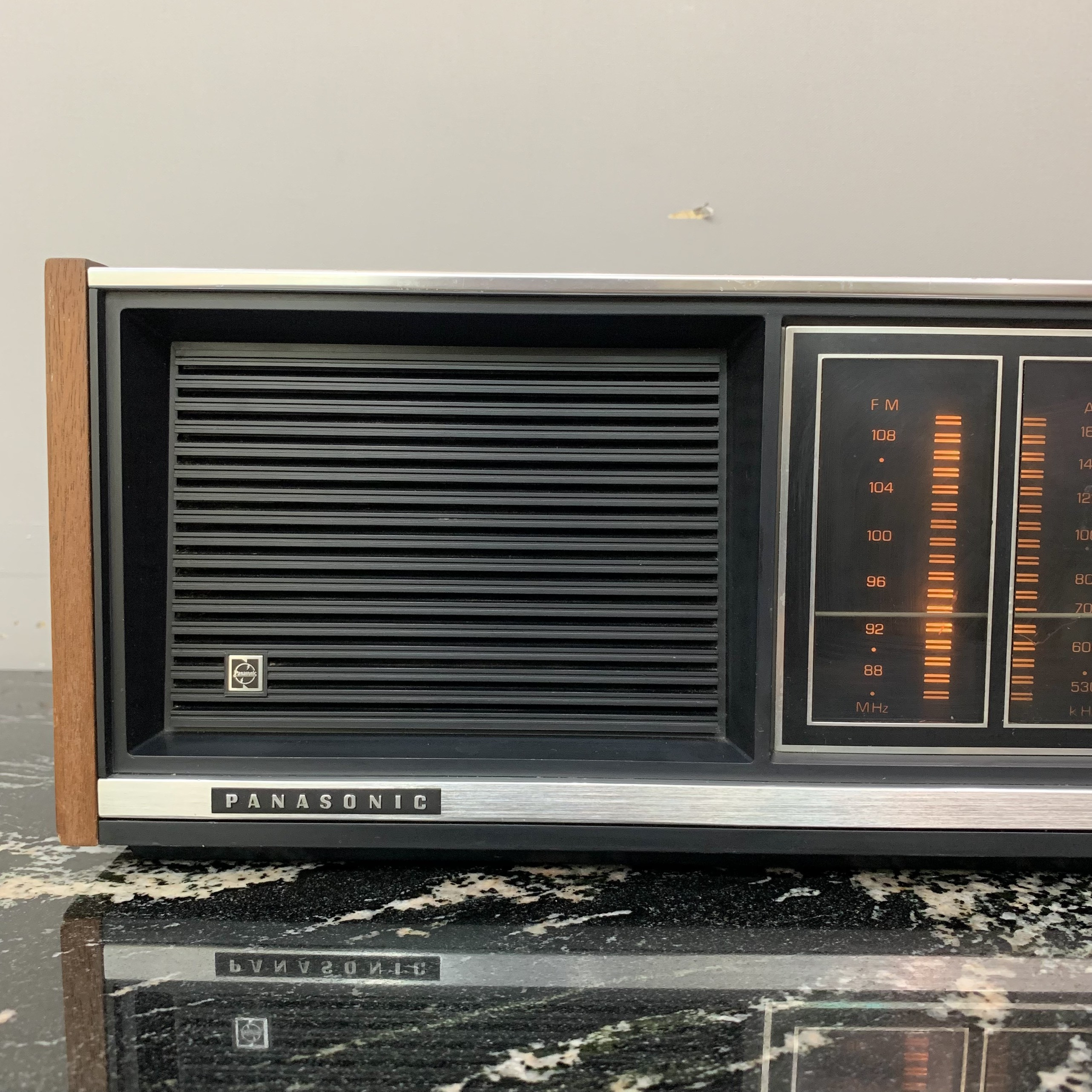 Radio Panasonic Model RE-7371 vintage