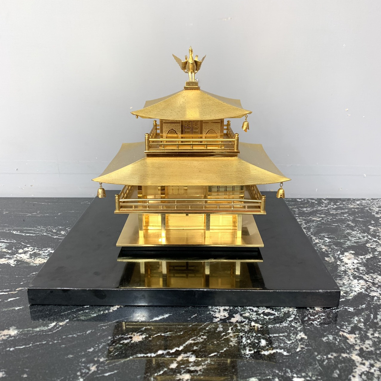 Ngôi đền Kinkaku-Ji Nhật Bản mạ vàng 24K