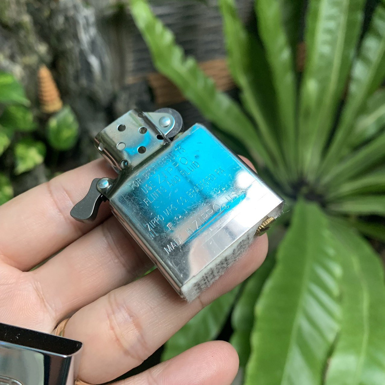 Bật lửa Zippo phiên bản hàng tặng của hãng xe Mercedes - Ben