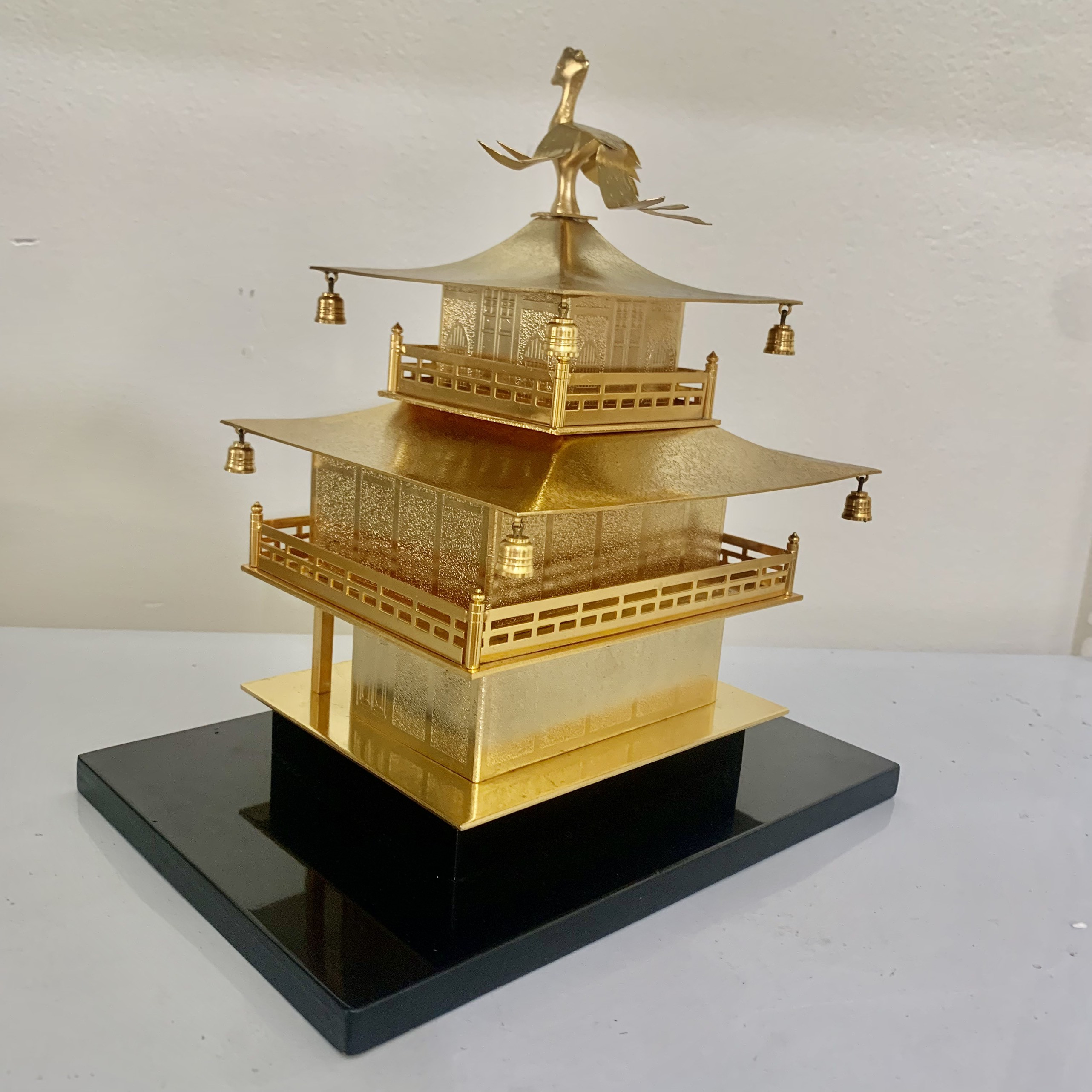 Ngôi đền Kinkaku-Ji Nhật Bản mạ vàng 24K